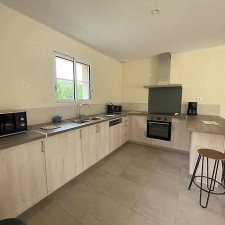 Les Pins*calme*confort*piscine